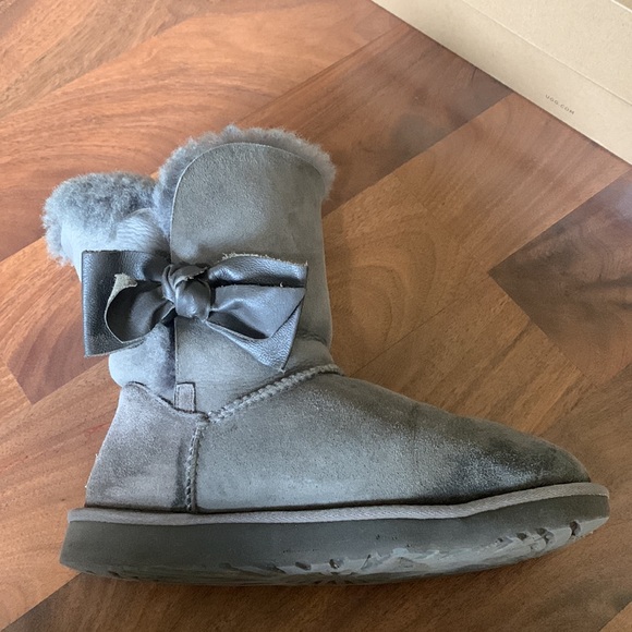 Ugg Daelynn Boot - Picture 2 of 9